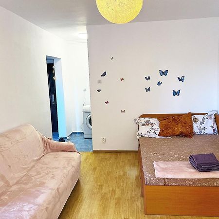 Crisand Home Bukares Bagian luar foto